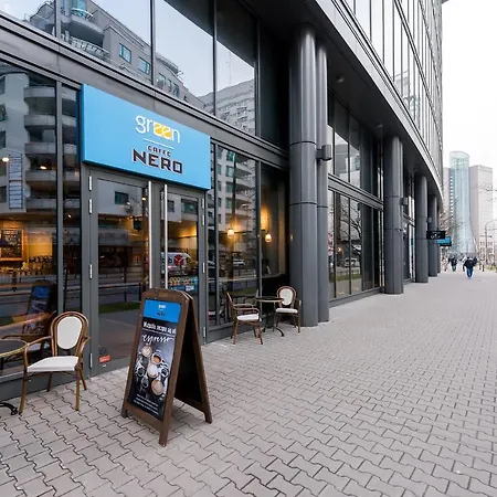 Hala Mirowska Διαμέρισμα