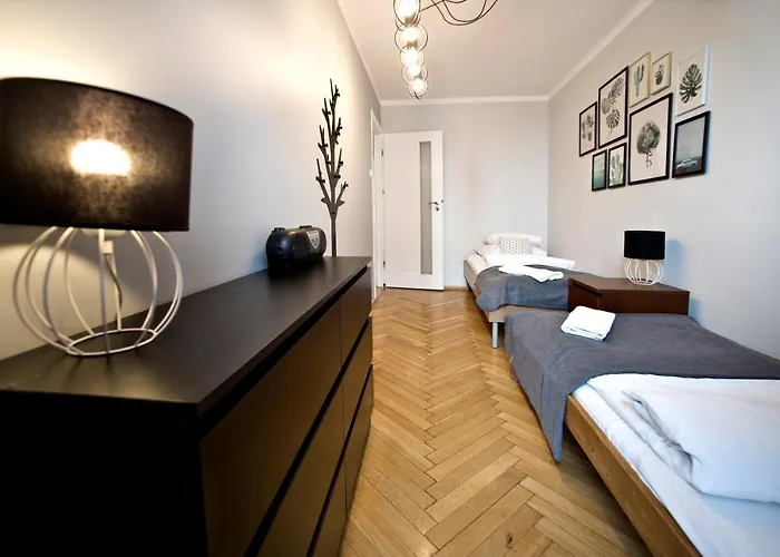 Hala Mirowska * Warszawa